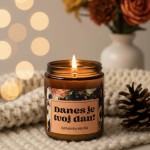 Darilna dišeča sveča z napisom in vonjem burbonske vanilije - Danes je tvoj dan!